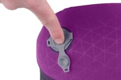 Sea To Summit Aeros Pillow Premium Traveller|-|Oreiller En Duvet Aeros Traveller -Sea To Summit STS 438 7E 7EDetail2 20Magenta 20Purple