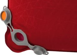 Sea To Summit Comfort Plus Self-Inflating Rectangular Sleeping Mat - Regular|-|Matelas De Sol Rectangulaire Auto-gonflant Comfort Plus - Régulier -Sea To Summit STS 960 25 7E 7EDetail3 20Crimson 20Red