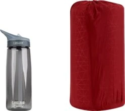 Sea To Summit Comfort Plus Self-Inflating Rectangular Sleeping Mat - Regular|-|Matelas De Sol Rectangulaire Auto-gonflant Comfort Plus - Régulier -Sea To Summit STS 960 25 7E 7EFront2 20Crimson 20Red