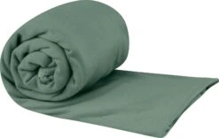 Sea To Summit Pocket Towel - Medium 40 X 20 In|-|Serviette Pocket - Moyen 40 X 20 In -Sea To Summit STS A2511 7E 7ESide 20Sage 20Green