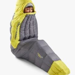 Sea To Summit Spark Womens Down Sleeping Bag -9°C -Sea To Summit SparkDownSleepingBagWomens7C 45FRegular ASL041071 331701 MODEL 2 d06960ed 86af 4a03 9d81 4b57bb0778d2