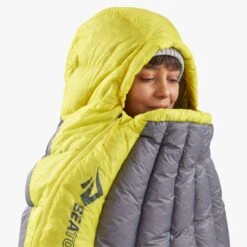 Sea To Summit Spark Womens Down Sleeping Bag 7°C -Sea To Summit SparkDownSleepingBagWomens7C 45FRegular ASL041071 331701 MODEL 3