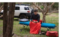 Sea To Summit Comfort Deluxe Self-Inflating Sleeping Mat -Sea To Summit comfort plus deluxe in use